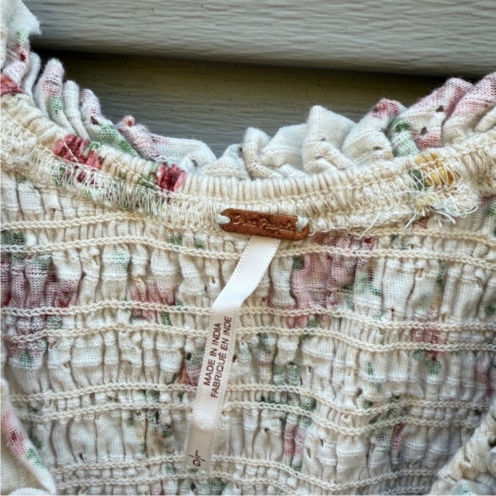Free People Favorite Girl Top Tea Combo Cropped Ruffle Floral Top size Large - Picture 6 of 7